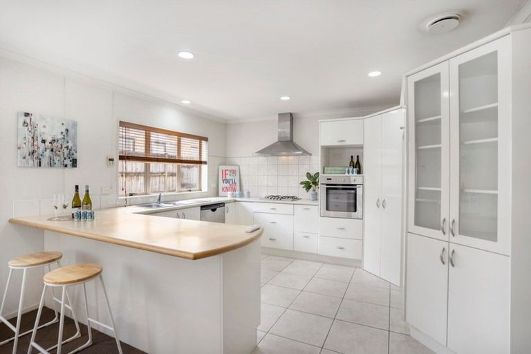 Photo of property in 80 Middlefield Drive, Flat Bush, Auckland, 2016