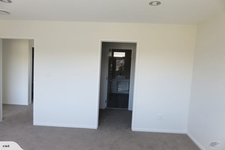 Photo of property in 70 Pencaitland Drive, Flat Bush, Auckland, 2019