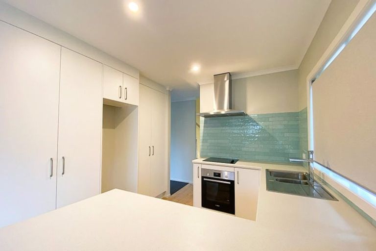 Photo of property in 27 Olive Crescent, Papatoetoe, Auckland, 2025