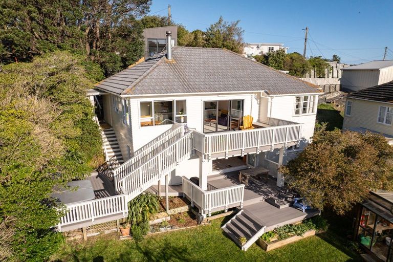 Photo of property in 167 Totara Road, Miramar, Wellington, 6022