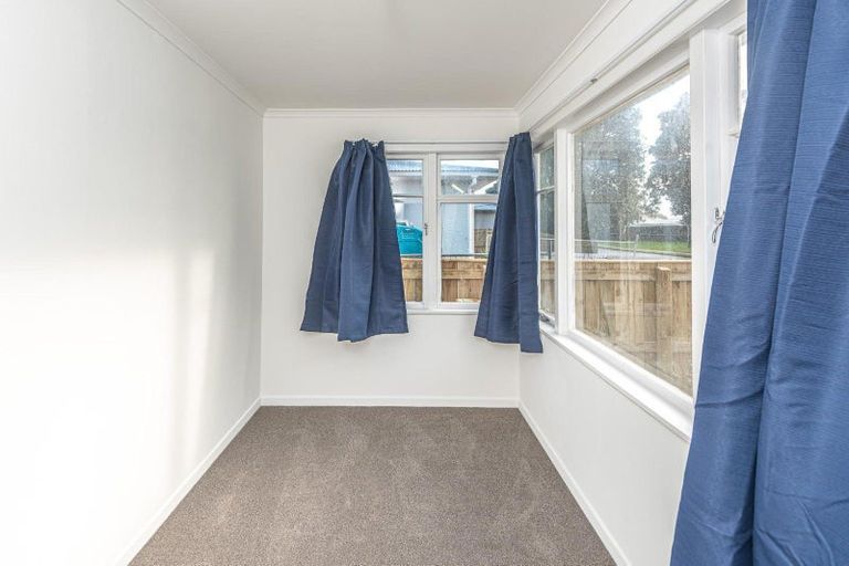 Photo of property in 77 Thatcher Street, Castlecliff, Whanganui, 4501