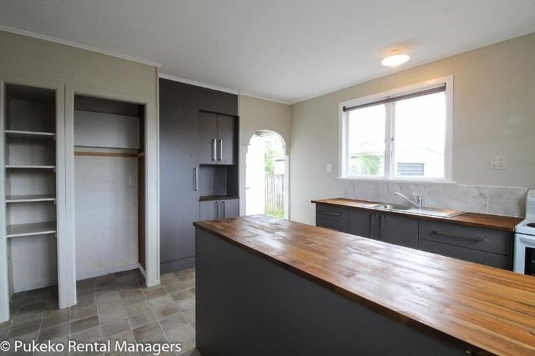 Photo of property in 1/16 Brentford Place, Manurewa, Auckland, 2102