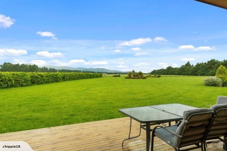 Photo of property in 102 Glews Road, Cust, Rangiora, 7471