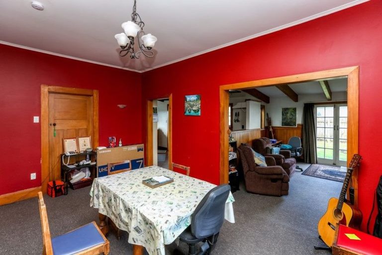 Photo of property in 6 Oriental Street, Welbourn, New Plymouth, 4312