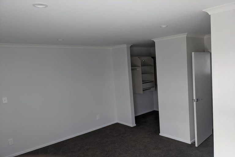 Photo of property in 1b Breakwater Way, Whitby, Porirua, 5024