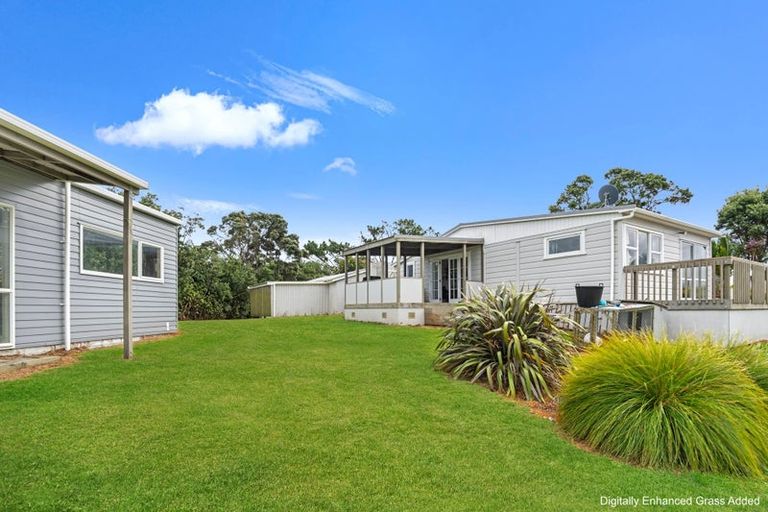 Photo of property in 125 Rehutai Road, Baylys Beach, Dargaville, 0377