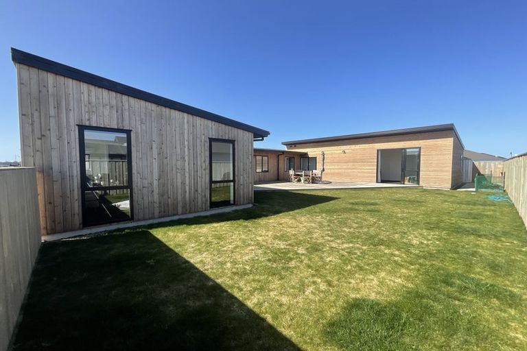 Photo of property in 2 Manaia Street, Pegasus, 7612