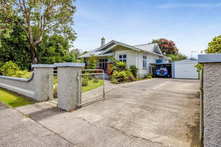 Photo of property in 13 Albion Street, Hawera, 4610