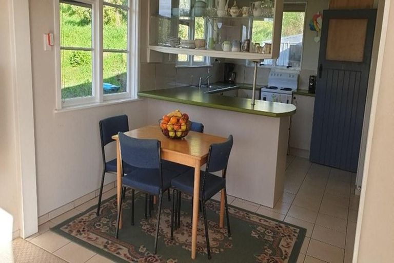 Photo of property in 15 Norfolk Street, Patea, 4520