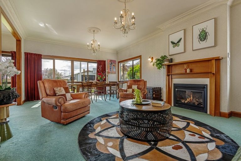 Photo of property in 41 Manapouri Crescent, Hokowhitu, Palmerston North, 4410