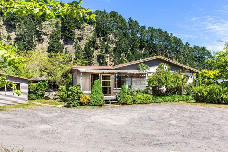 Photo of property in 819 Tukairangi Road, Acacia Bay, Taupo, 3385