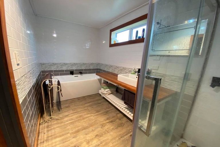 Photo of property in 24 Tayler Street, Eltham, 4322