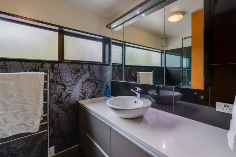 Photo of property in 22 Poynder Avenue, Merivale, Christchurch, 8014