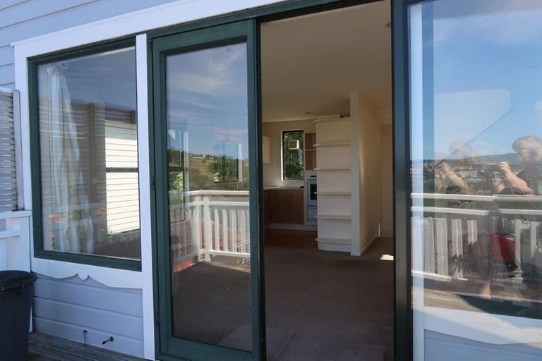 Photo of property in 13a Upper Lewisville Terrace, Thorndon, Wellington, 6011