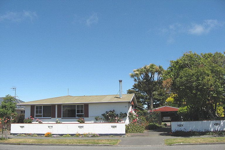 Photo of property in 27 Donnington Street, Parklands, Christchurch, 8083