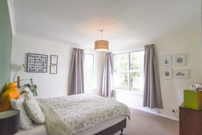 Photo of property in 36 Hillary Crescent, Upper Riccarton, Christchurch, 8041