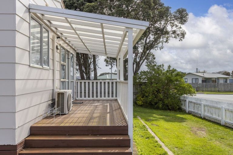 Photo of property in 53 Sunnyvale Street, Bell Block, New Plymouth, 4312