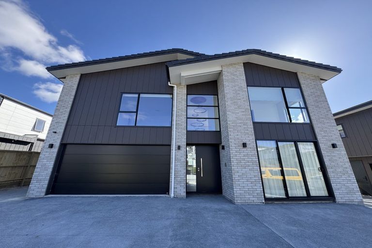 Photo of property in 32 Ridgehill Rise, Flat Bush, 2019