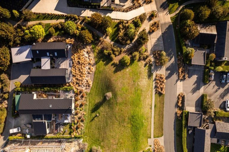 Photo of property in 11 Rannoch Drive, Jacks Point, Queenstown, 9371