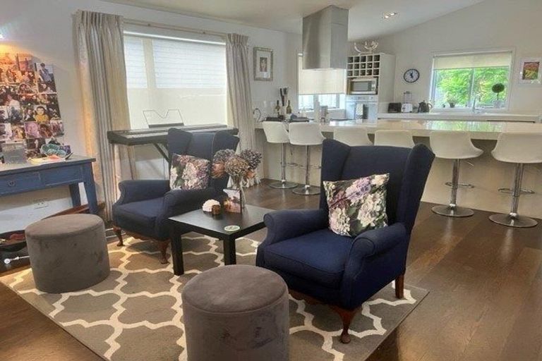 Photo of property in 32a Waterloo Street, Howick, Auckland, 2014