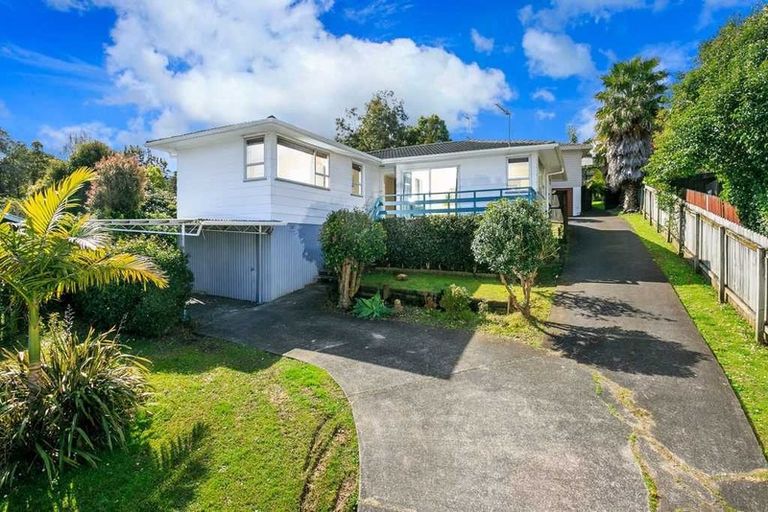 Photo of property in 2/12 Datura Place, Sunnynook, Auckland, 0620