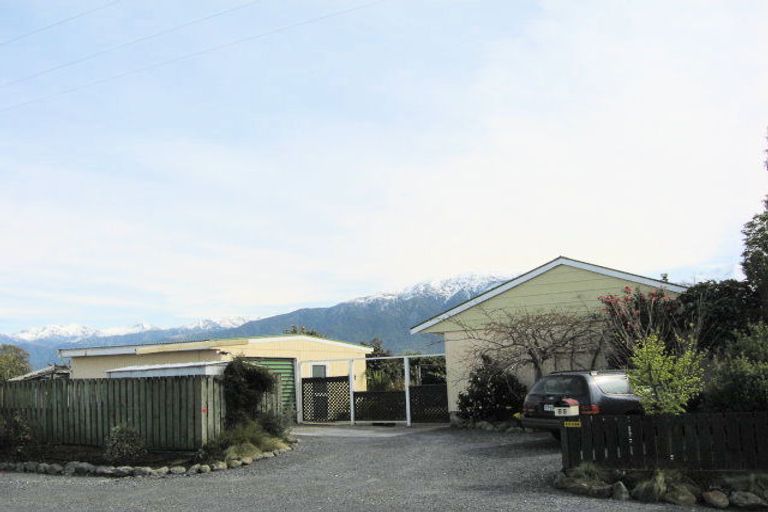 Photo of property in 22 Hawthorne Road, Kaikoura, 7300