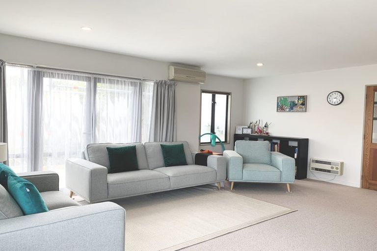 Photo of property in 70 Wharenui Road, Upper Riccarton, Christchurch, 8041