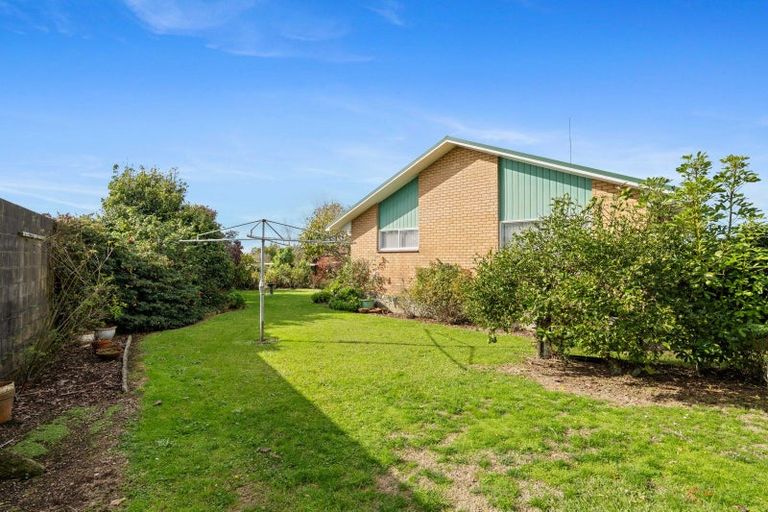 Photo of property in 6c Fairview Place, Westown, New Plymouth, 4310
