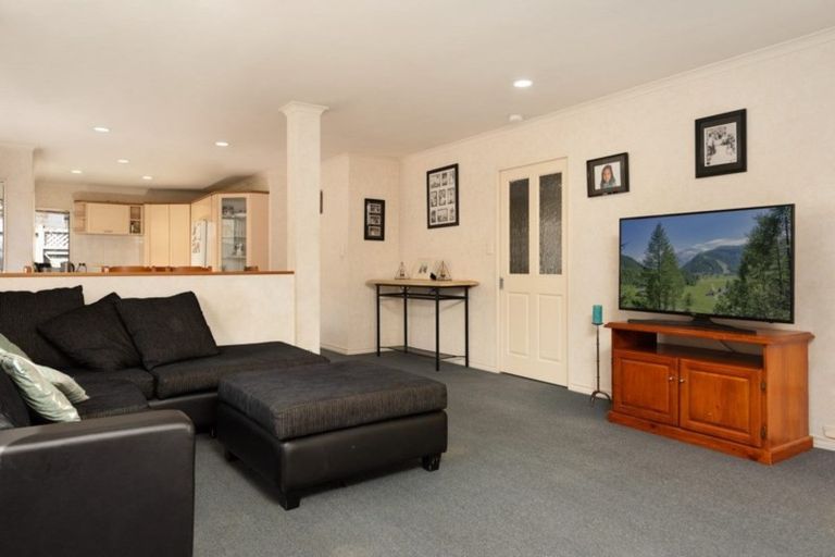 Photo of property in 59 Sandhurst Drive, Papamoa Beach, Papamoa, 3118