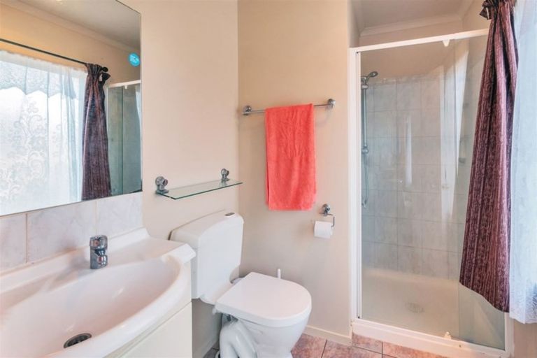 Photo of property in 25 Pooks Road, Ranui, Auckland, 0612