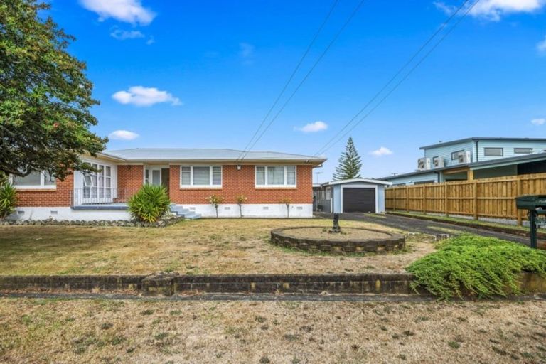 Photo of property in 109 Old Wairoa Road, Papakura, 2110