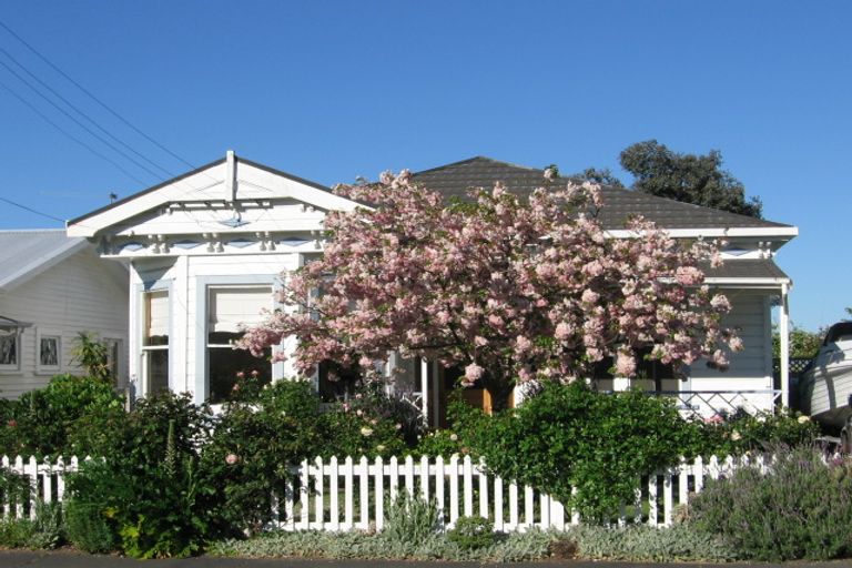 Photo of property in 218 Clifford Street, Whataupoko, Gisborne, 4010