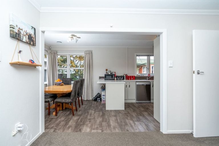 Photo of property in 150 Sandwich Road, St Andrews, Hamilton, 3200