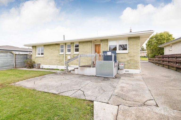 Photo of property in 13 Mcclure Street, Feilding, 4702