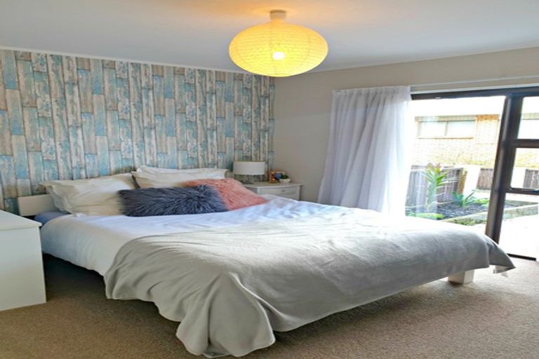 Photo of property in 1/105 John Downs Drive, Browns Bay, Auckland, 0630