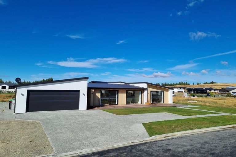 Photo of property in 22 Rodman Lane, Lake Tekapo, 7999