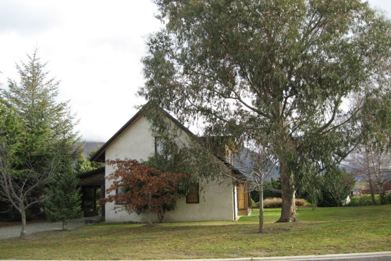Photo of property in 49 Rata Street, Wanaka, 9305