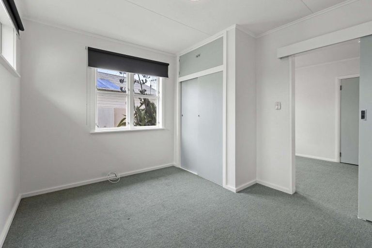 Photo of property in 6 Jenks Street, Foxton, 4814