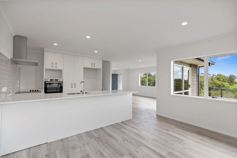 Photo of property in 180 Castlewold Drive, Bethlehem, Tauranga, 3110