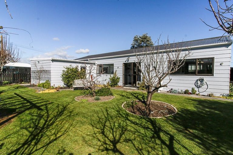 Photo of property in 8b Te Awa Street, Foxton Beach, Foxton, 4815