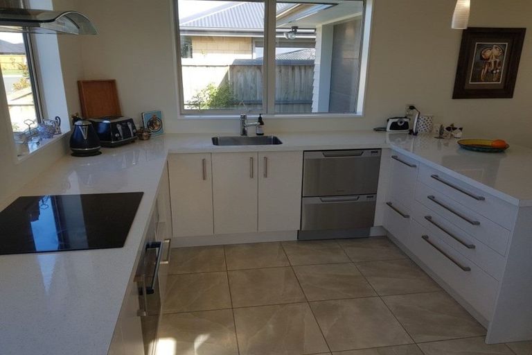 Photo of property in 6 Bate Place, Kaiapoi, 7630