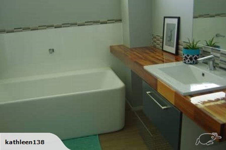 Photo of property in 55 Pitcairn Street, Oakura, 4314