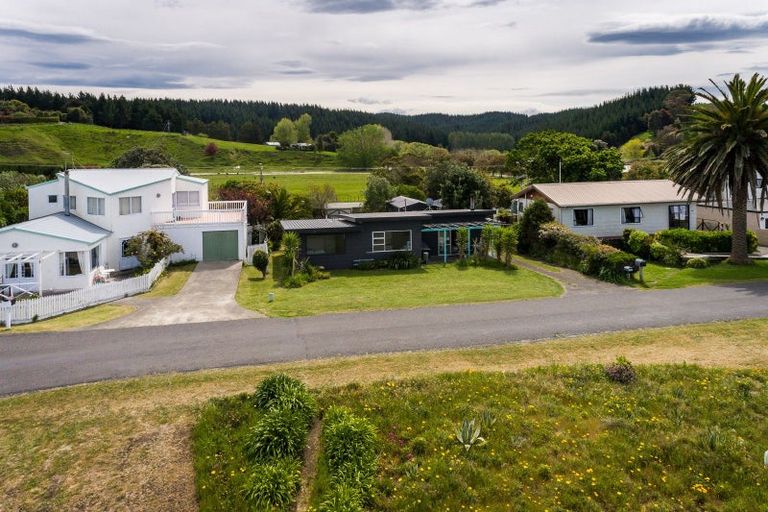 Photo of property in 260 Whirinaki Road, Eskdale, Napier, 4182