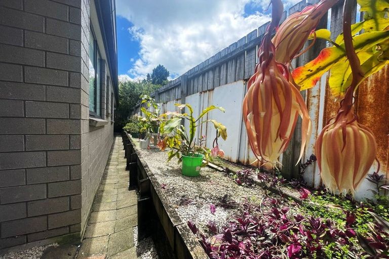 Photo of property in 22a-b Miranda Street, Cannons Creek, Porirua, 5024