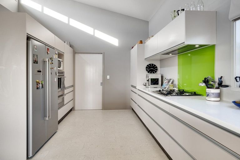 Photo of property in 10 Happy Home Road, Westmorland, Christchurch, 8025