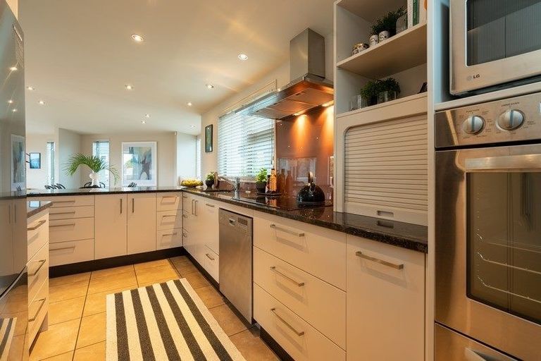 Photo of property in 9 Newry Road, Raumati Beach, Paraparaumu, 5032