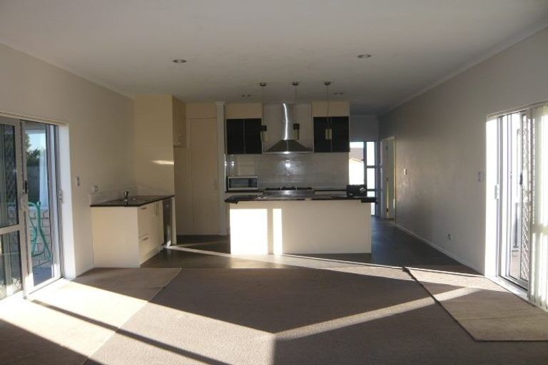 Photo of property in 16 Wessex Place, Rototuna North, Hamilton, 3210
