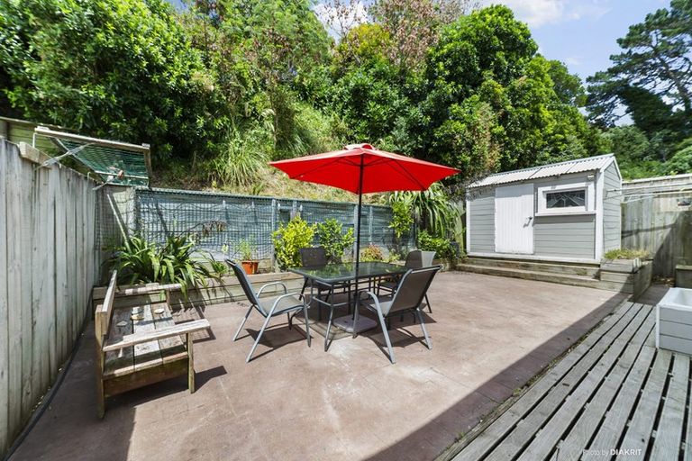 Photo of property in 4a Melrose Crescent, Melrose, Wellington, 6023