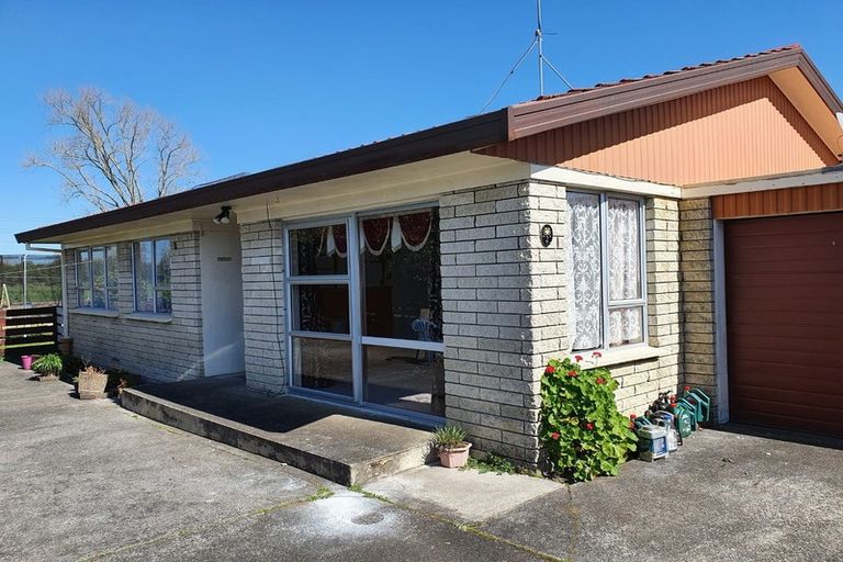 Photo of property in 2/13 Berwyn Avenue, Takanini, 2112