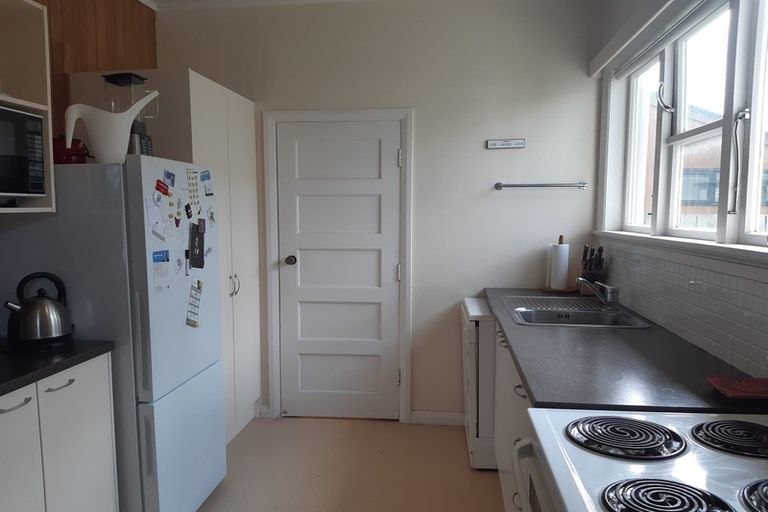 Photo of property in 43 Mandalay Terrace, Khandallah, Wellington, 6035